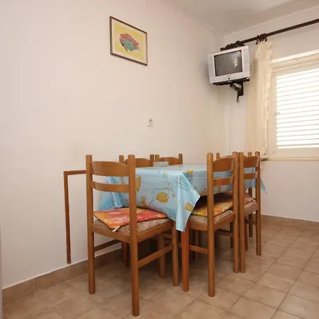 By The Sea - 2477 Apartment